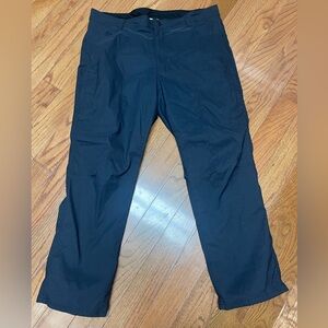 Orvis Men’s 40x30 ( measures 40x29) Black Fleece Lined Outdoor Water Repellent